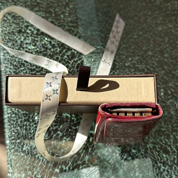 RED LOUIS VUITON VERNIS KEY HOLDER WITH BOX AND RIBBON - Picture 9 of 10